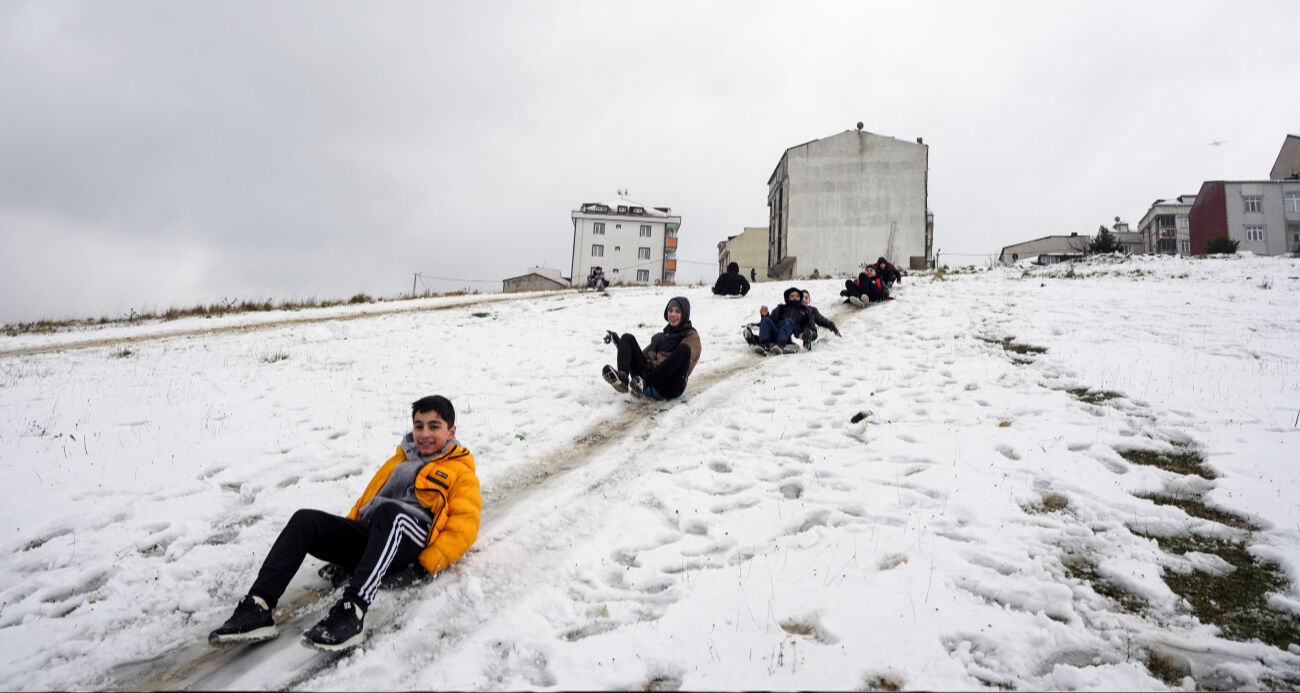 Arnavutköy'de okullar tatil mi? 19 Şubat İstanbul kar tatili açıklamaları - 1. Resim