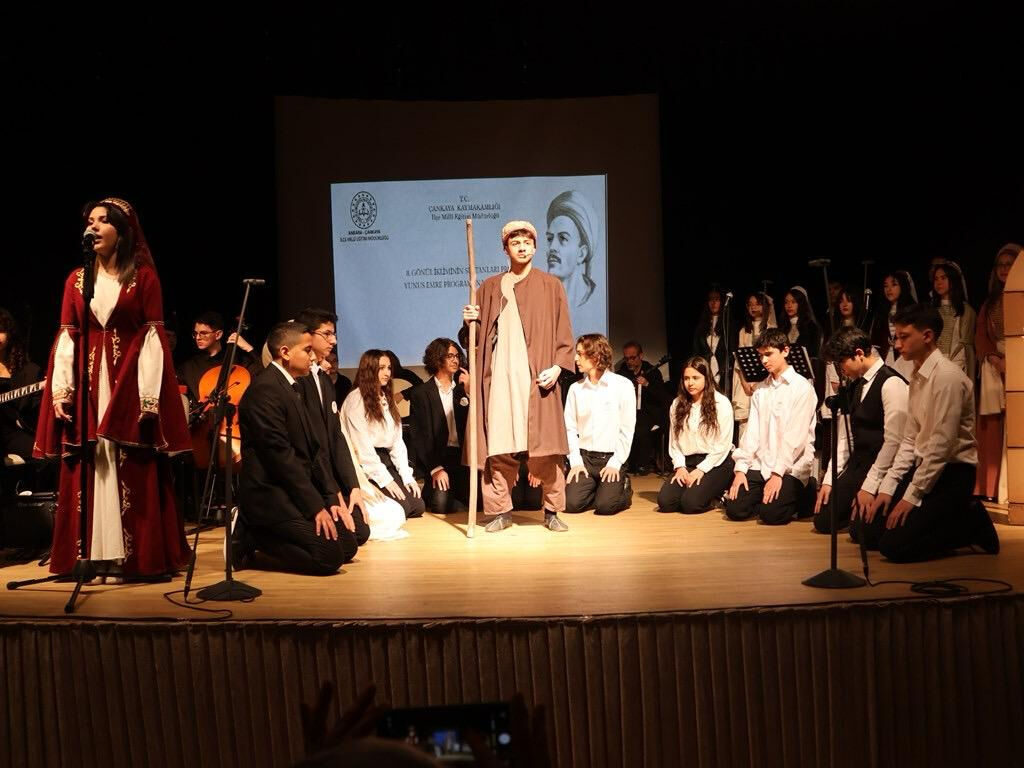 'Aşkın Yolculuğu: Yunus Emre' programı gerçekleşti 'Aşkın Yolculuğu: Yunus Emre' programı gerçekleşti - 2. Resim