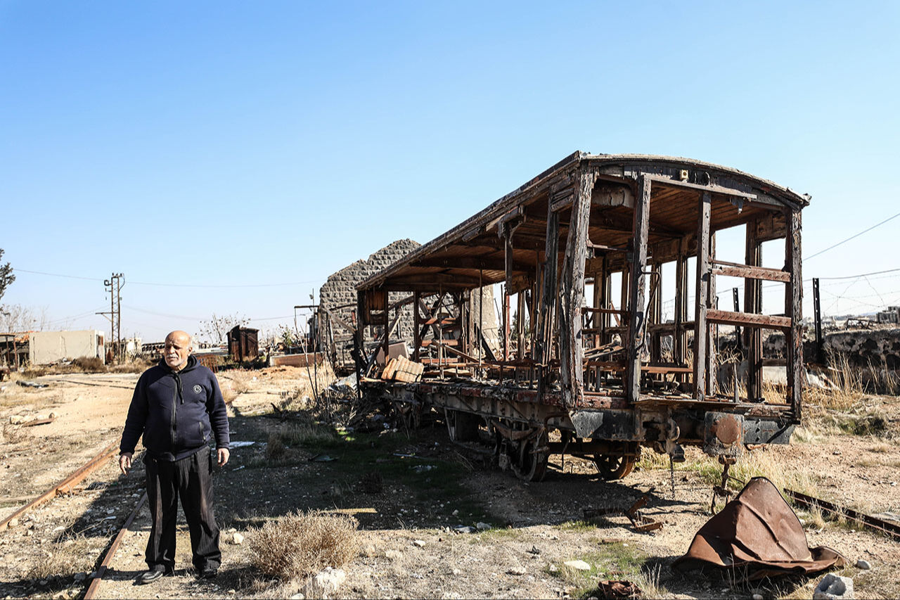 Esad rejimi Hicaz Demir Yolu'nu tahrip etmiş! Şam'daki istasyonla müzenin içler acısı halini ağlayarak anlattı - 12. Resim