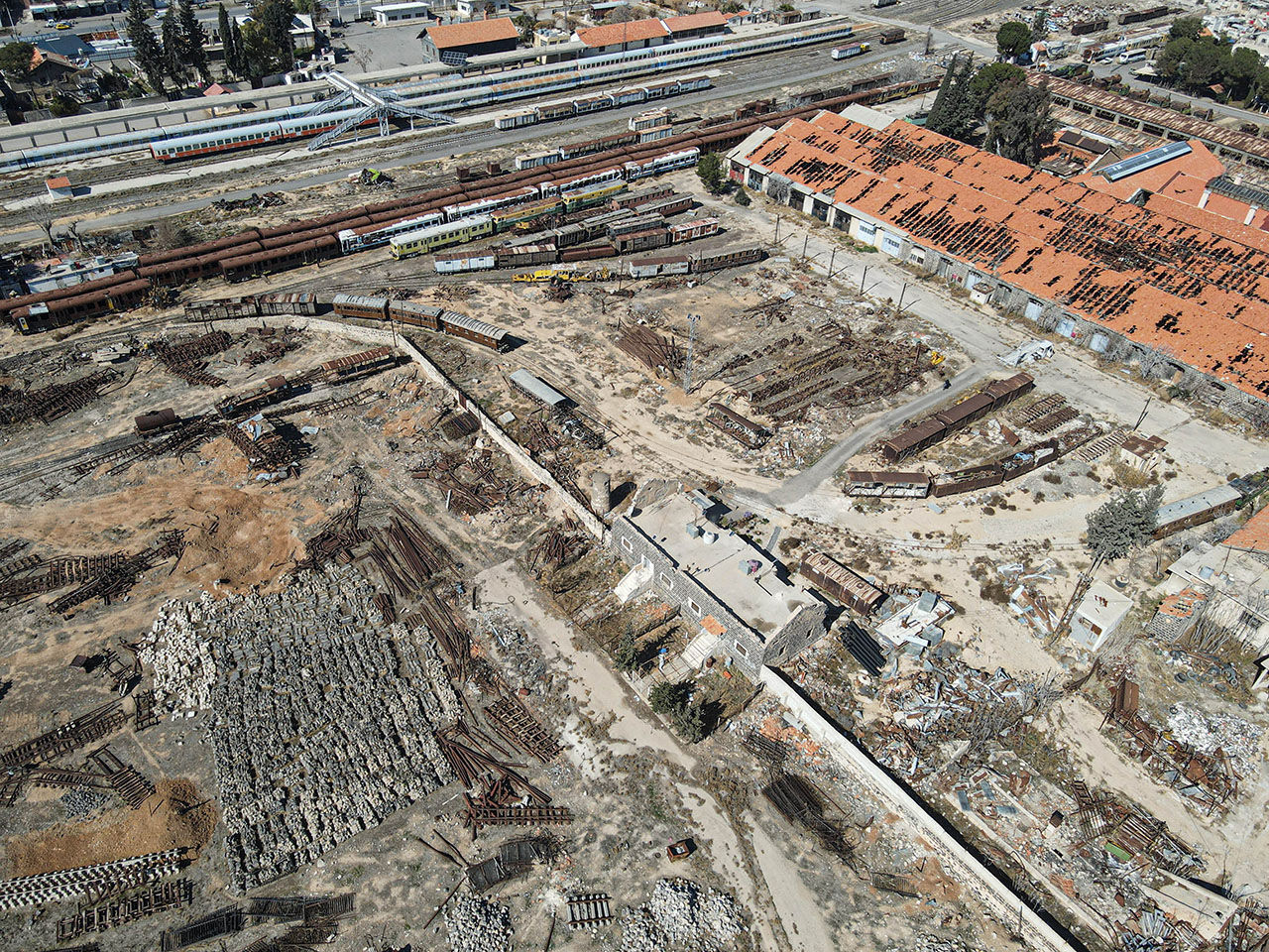 Esad rejimi Hicaz Demir Yolu'nu tahrip etmiş! Şam'daki istasyonla müzenin içler acısı halini ağlayarak anlattı - 3. Resim