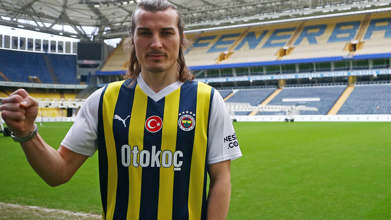 Fenerbahçe'de sürpriz gelişme! Çağlar Söyüncü kararını verdi - 1. Resim