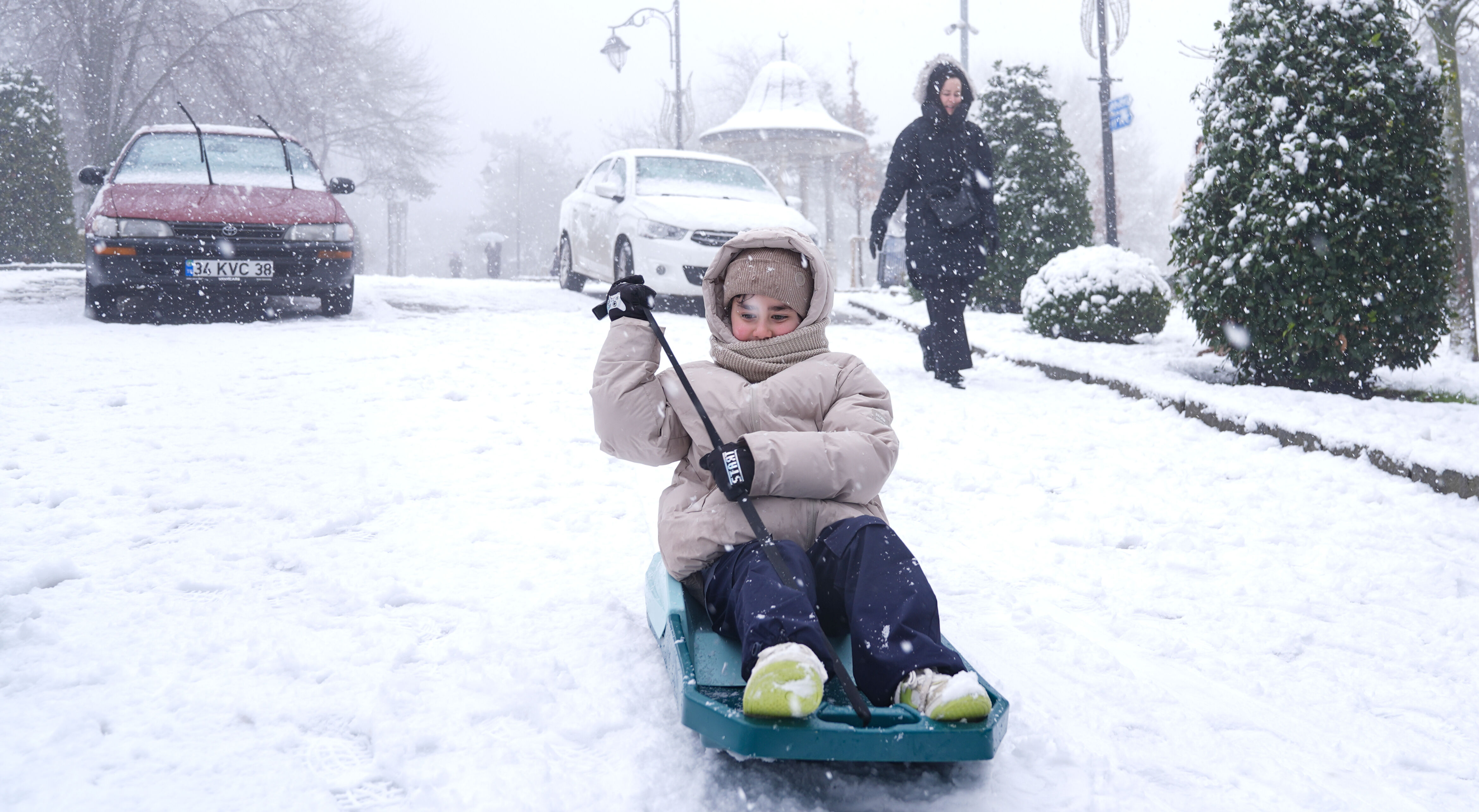 İstanbul'da beklenen kar yağışı başladı! AKOM, Meteoroloji ve Valilik uyarmıştı İstanbul'da beklenen kar yağışı başladı! AKOM, Meteoroloji ve Valilik uyarmıştı - 1. Resim