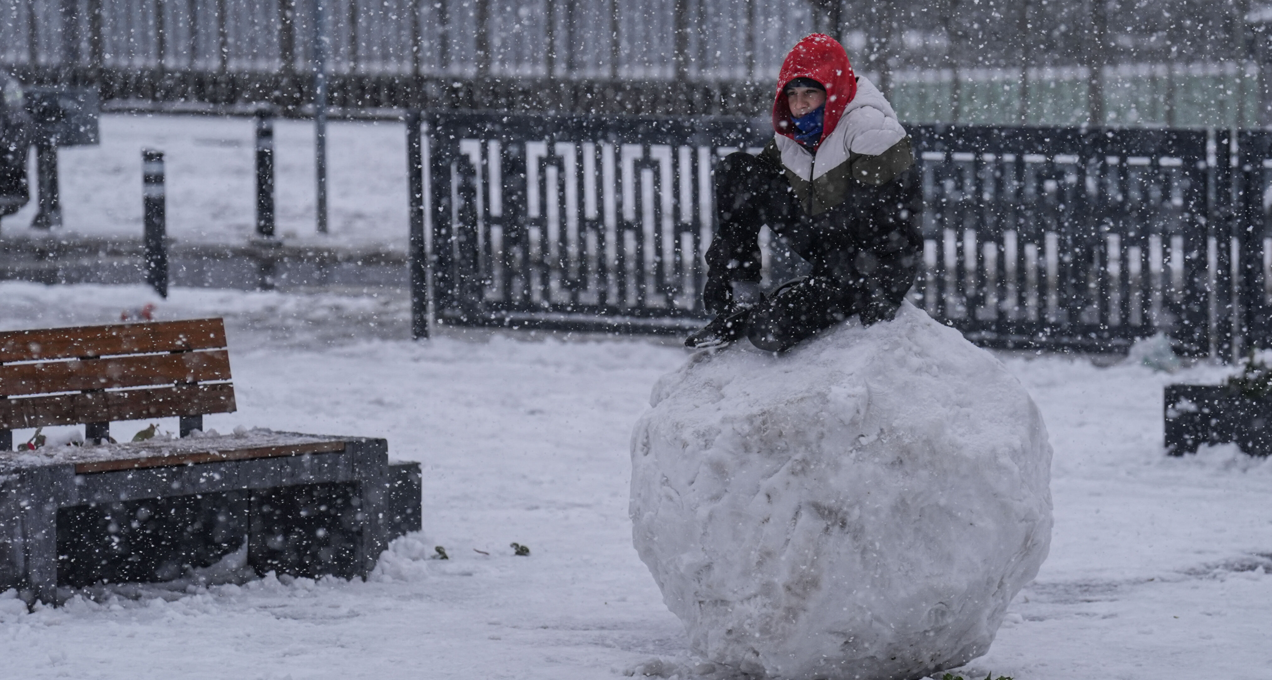 İstanbul'da beklenen kar yağışı başladı! AKOM, Meteoroloji ve Valilik uyarmıştı İstanbul'da beklenen kar yağışı başladı! AKOM, Meteoroloji ve Valilik uyarmıştı - 2. Resim