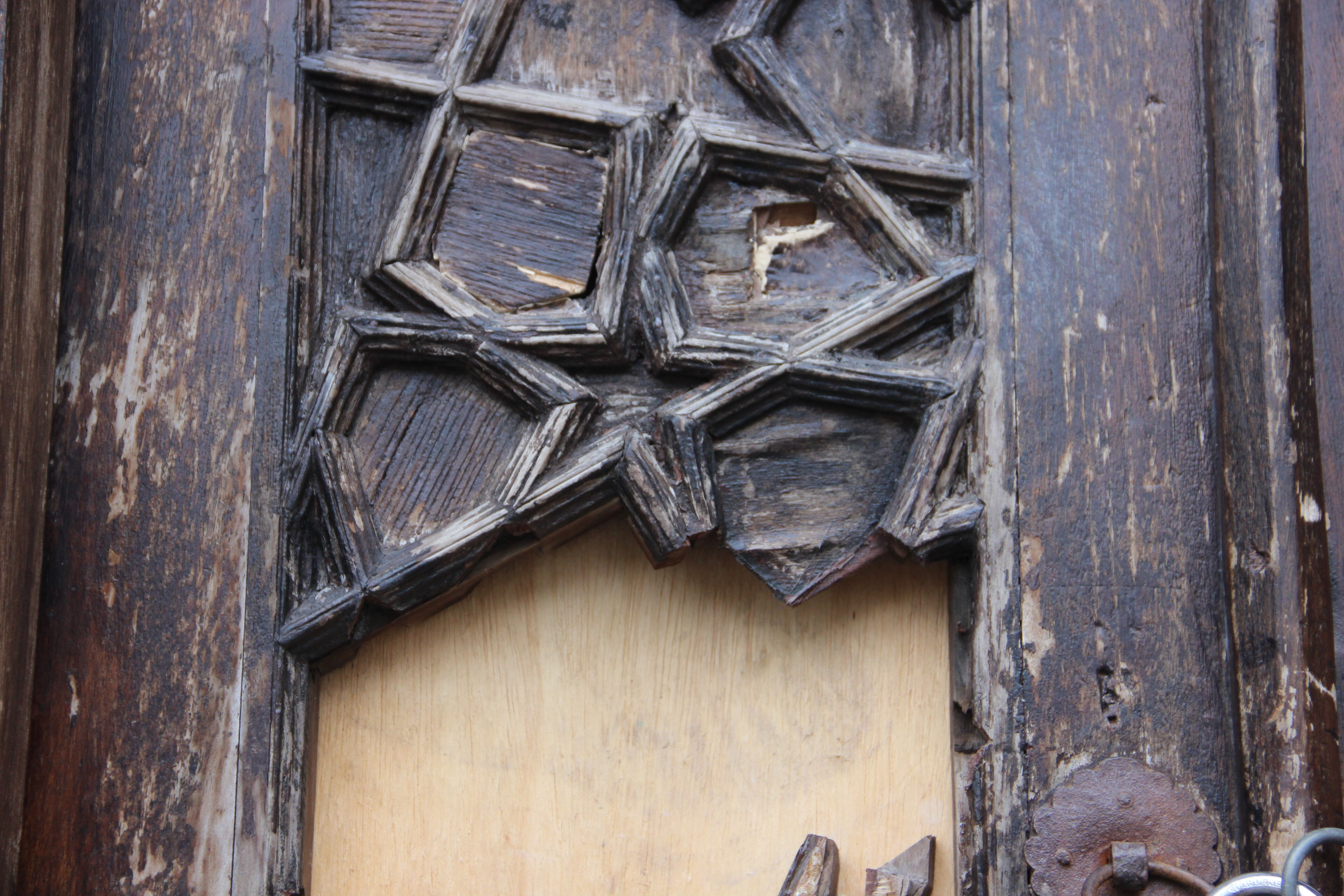 Manisa fatihini koruyamadı! Saruhan Bey Türbesi'ne büyük saygısızlık - 1. Resim