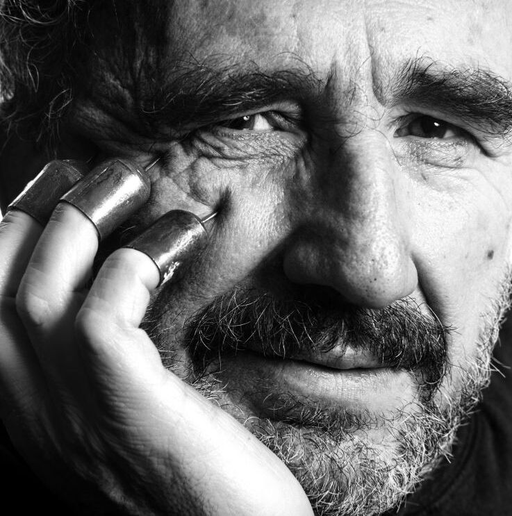 Ömer Uluç'un sanat yolculuğu! Ünlü ressama 300 eserlik sergi Ömer Uluç'un sanat yolculuğu! Ünlü ressama 300 eserlik sergi - 1. Resim