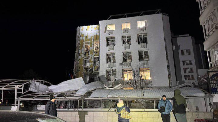 Ukrayna'ya hava saldırısı! Rusya enerji tesislerini vurdu - 1. Resim