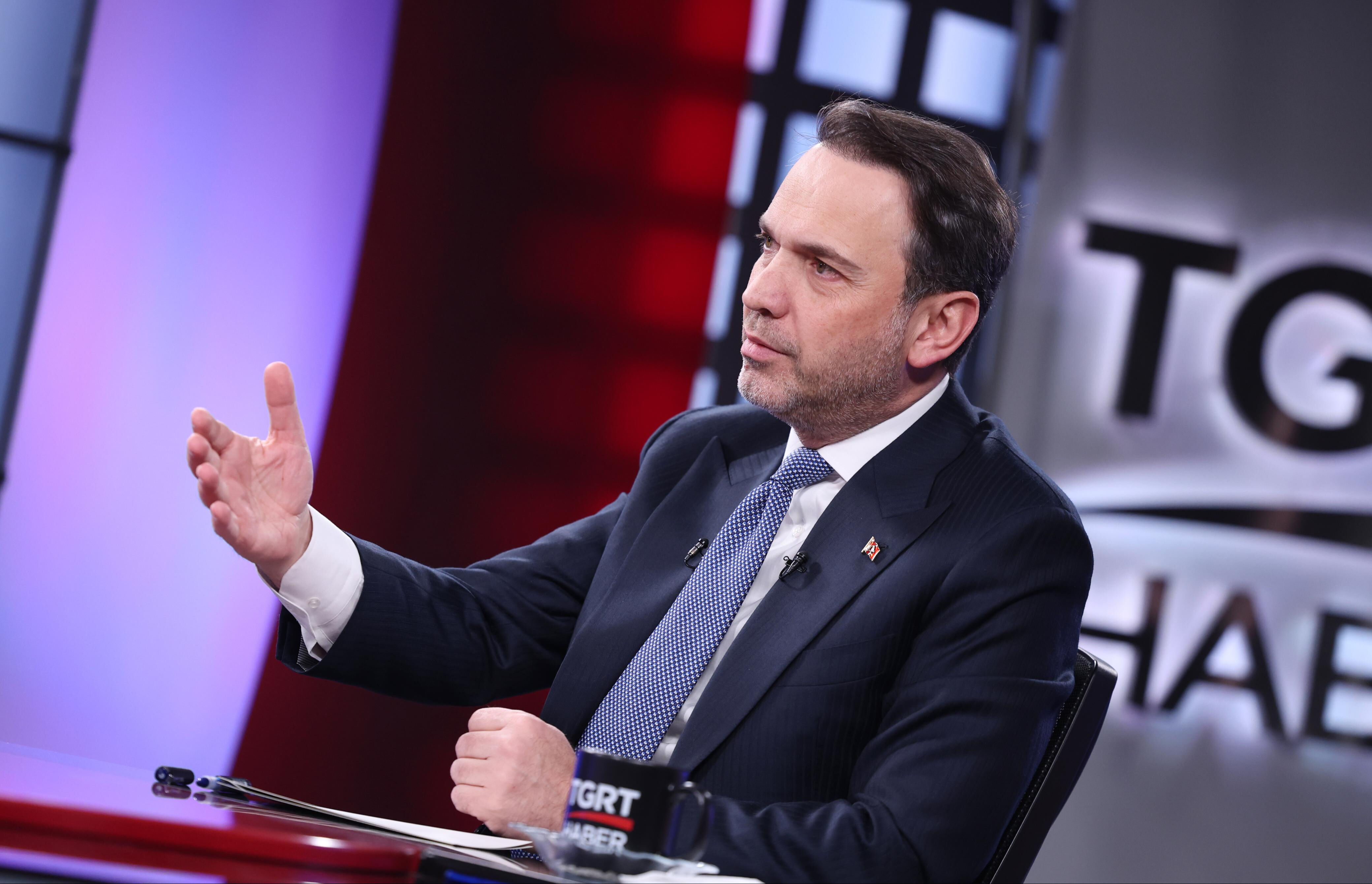 Elektrik ve doğal gaza zam gelecek mi? Bakan Bayraktar canlı yayında duyurdu Elektrik ve doğal gaza zam gelecek mi? Bakan Bayraktar canlı yayında duyurdu - 1. Resim