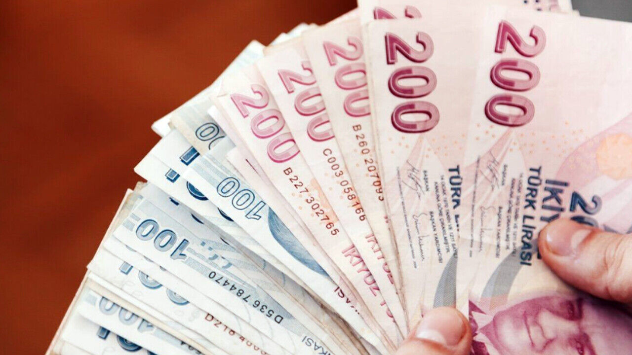 Emekli Bayram ikramiyesi ne kadar olacak? Toplantı öncesi AK Parti'den açıklama geldi - 1. Resim