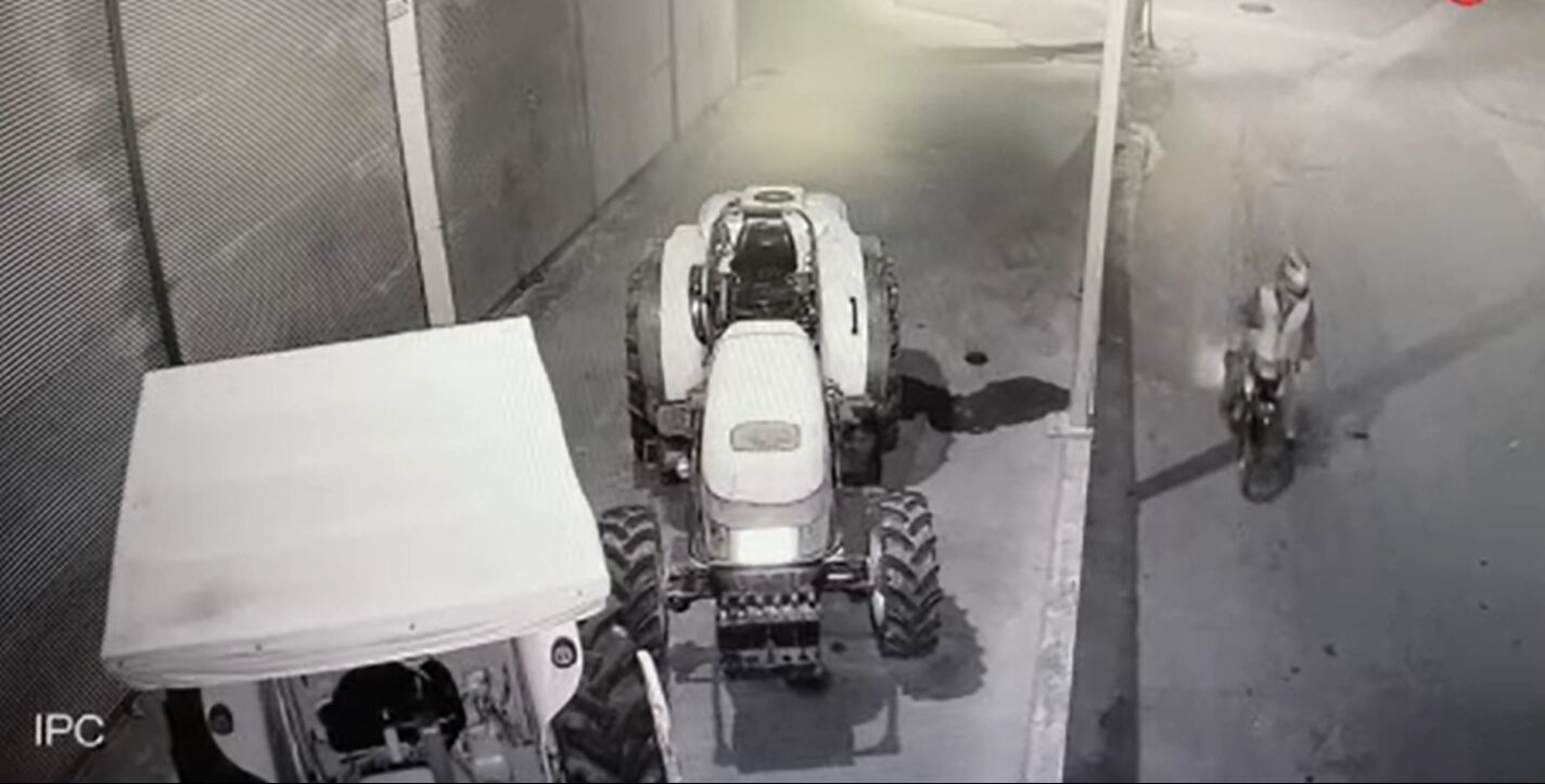 Etme bulma dünyası! Traktörü ateşe verirken kendi de yandı - 1. Resim