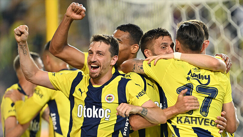 Fenerbahçe Anderlecht maçında kimler eksik, kimler cezalı? Fenerbahçe muhtemel ilk 11 belli oldu, kamp kadrosu açıklandı! Fenerbahçe Anderlecht maçında kimler eksik, kimler cezalı? Fenerbahçe muhtemel ilk 11 belli oldu, kamp kadrosu açıklandı! - 1. Resim