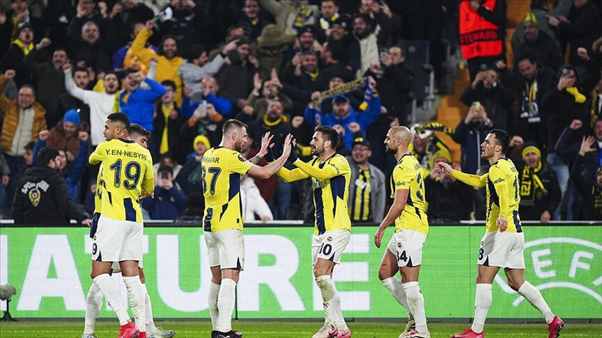 Fenerbahçe-Galatasaray derbisi ne zaman, saat kaçta ve hangi kanalda? Dev karşılaşma için heyecanlı bekleyiş devam ediyor Fenerbahçe-Galatasaray derbisi ne zaman, saat kaçta ve hangi kanalda? Dev karşılaşma için heyecanlı bekleyiş devam ediyor - 1. Resim