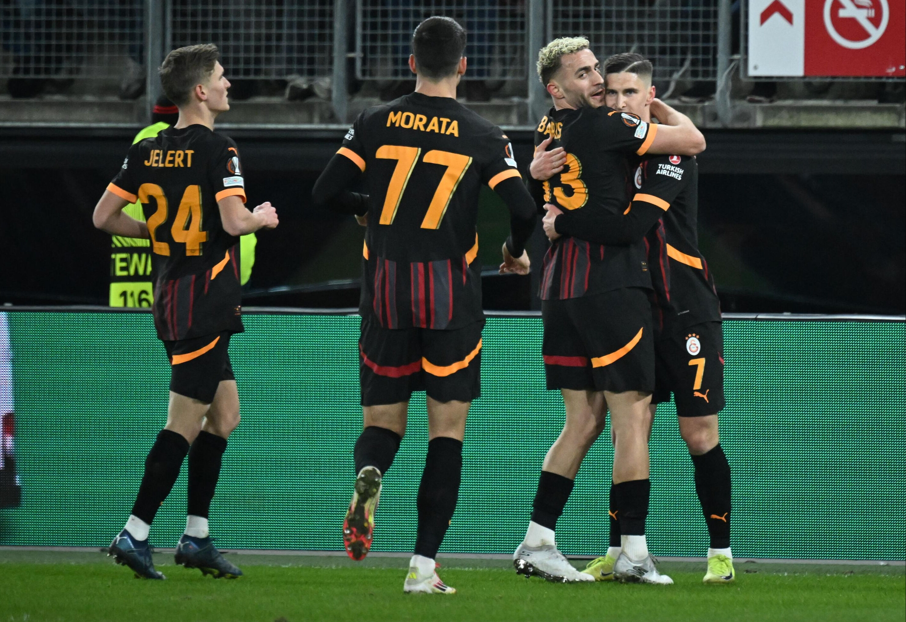 Galatasaray 37 yıl sonra bir ilk peşinde! AZ Alkmaar maçı muhtemel 11'leri ve detaylar Galatasaray 37 yıl sonra bir ilk peşinde! AZ Alkmaar maçı muhtemel 11'leri ve detaylar - 1. Resim