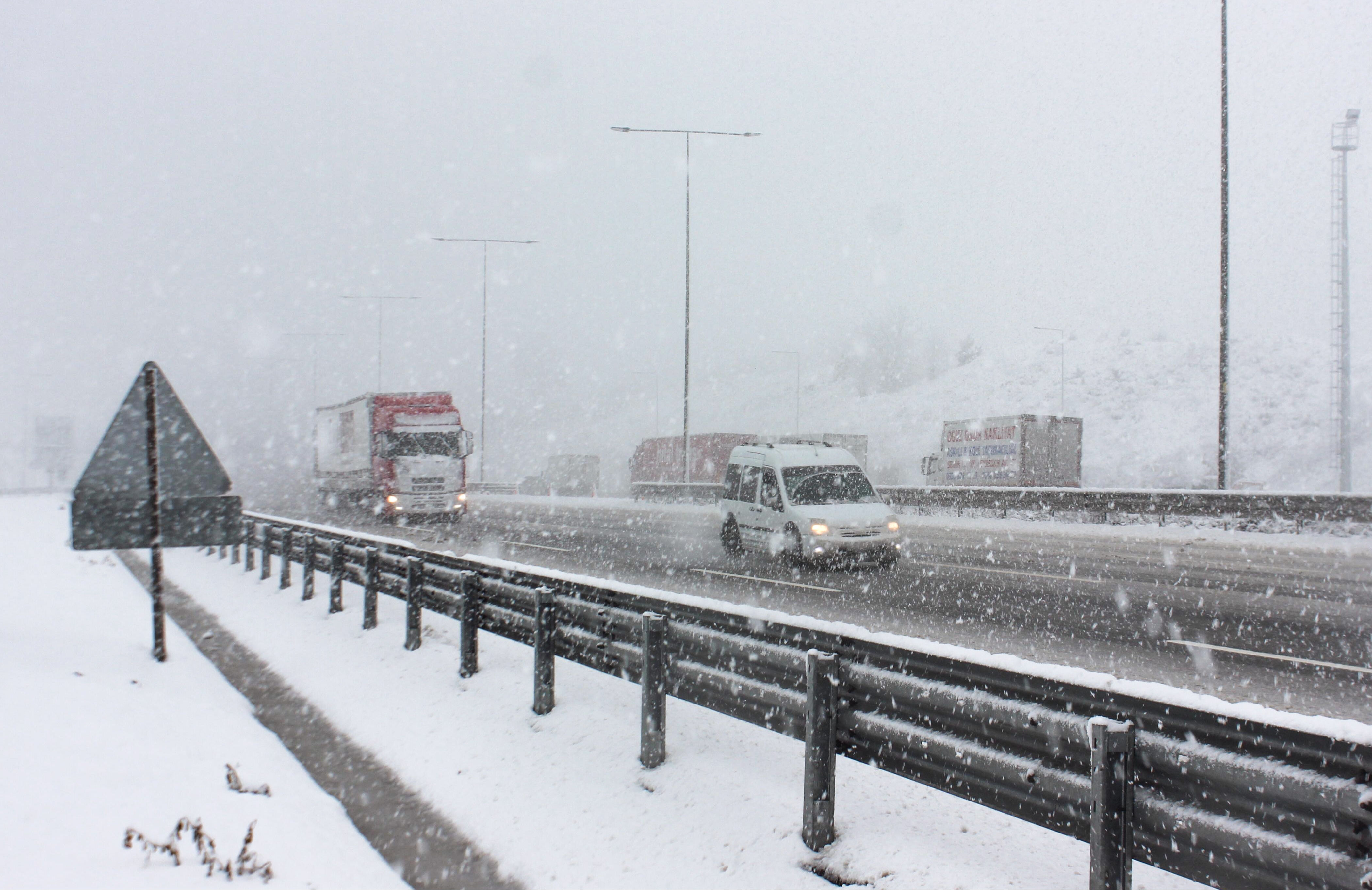 İstanbul trafiğine kar etkisi! Harita yemyeşil İstanbul trafiğine kar etkisi! Harita yemyeşil - 2. Resim