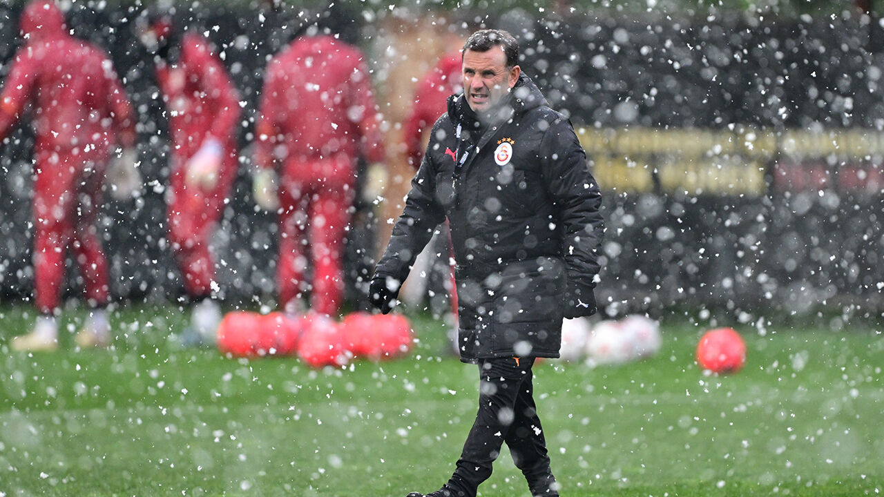 Okan Buruk: Hiç beklemediğimiz bir mağlubiyet aldık Okan Buruk: Hiç beklemediğimiz bir mağlubiyet aldık - 3. Resim