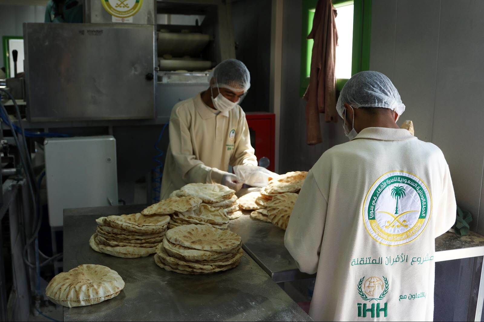 Suriye'de ekmek besin değerini kaybediyor! Fiyatı 400 Suriye lirasından 4.000'e çıktı Suriye'de ekmek besin değerini kaybediyor! Fiyatı 400 Suriye lirasından 4.000'e çıktı - 3. Resim