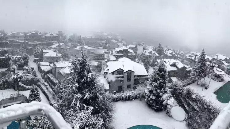 Ünlü şarkıcı Ceylan lüks evinin manzarasını paylaştı! Gören herkes aynı yorumu yaptı - 3. Resim