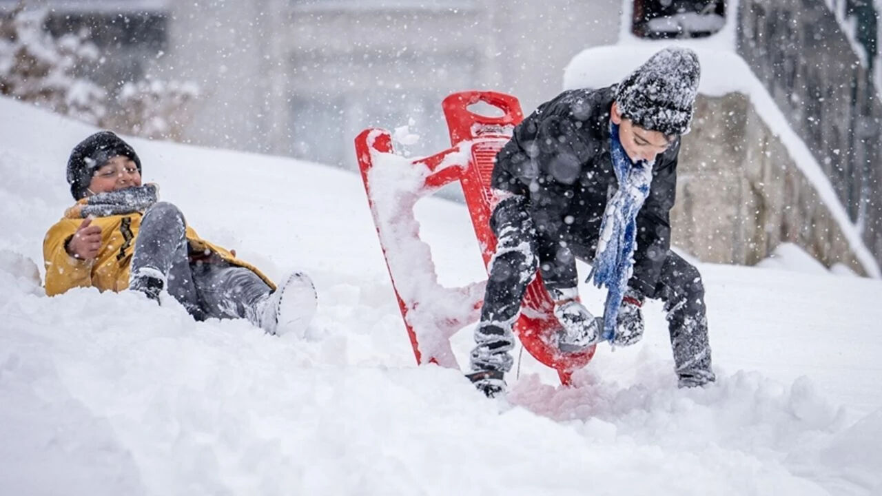 Balıkesir'de okullar tatil mi? 21 Şubat Cuma kar tatili kararı açıklamaları gündemde - 1. Resim