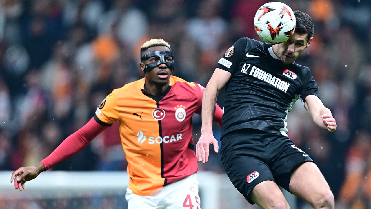 Osimhen'e yakın takip! Manchester United kafayı taktı Osimhen'e yakın takip! Manchester United kafayı taktı - 1. Resim