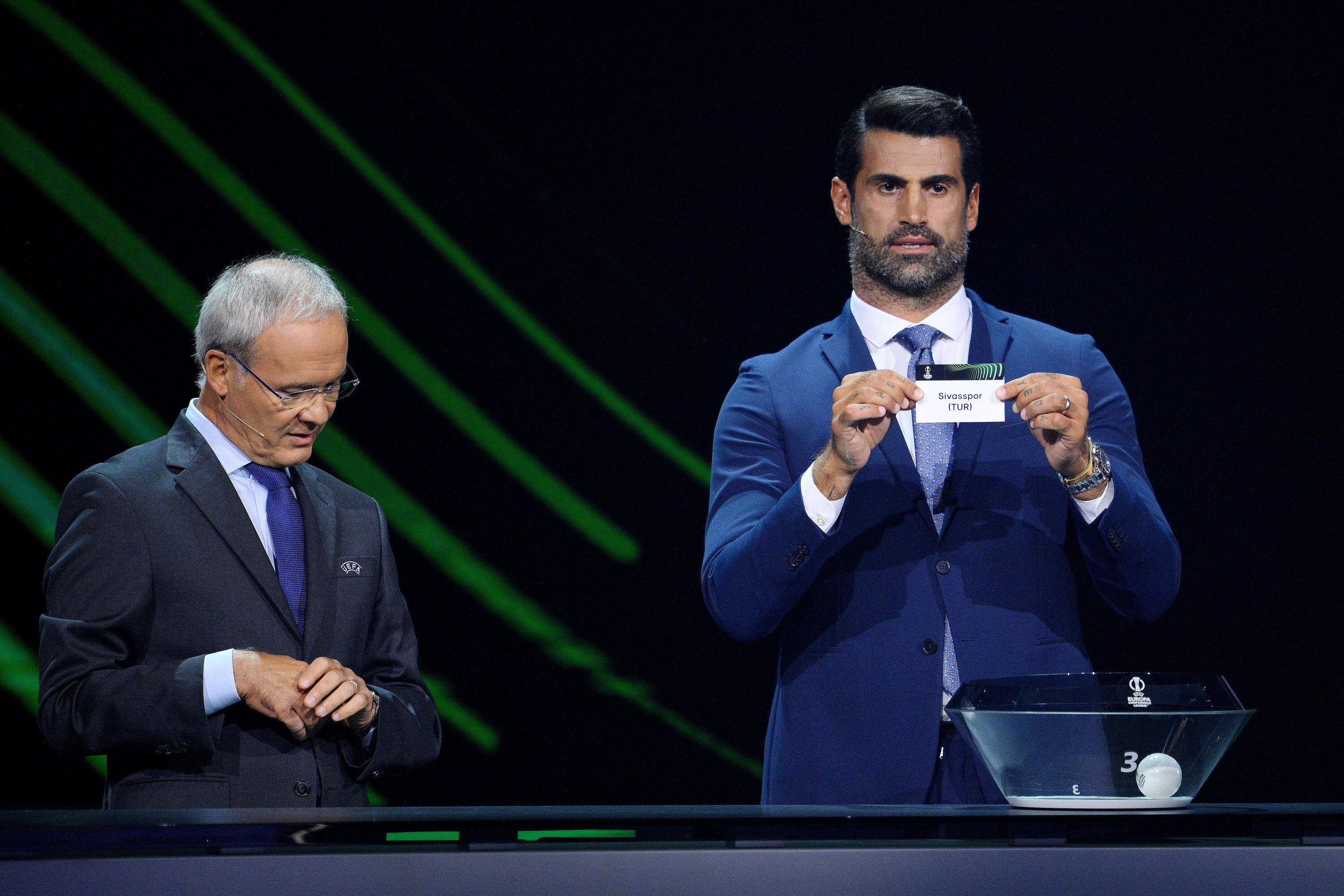 UEFA Avrupa Ligi kura çekimi ne zaman, saat kaçta? UEFA Şampiyonlar Ligi, Avrupa Ligi ve Konferans Ligi'nde son 16 turu eşleşmeleri UEFA Avrupa Ligi kura çekimi ne zaman, saat kaçta? UEFA Şampiyonlar Ligi, Avrupa Ligi ve Konferans Ligi'nde son 16 turu eşleşmeleri - 2. Resim