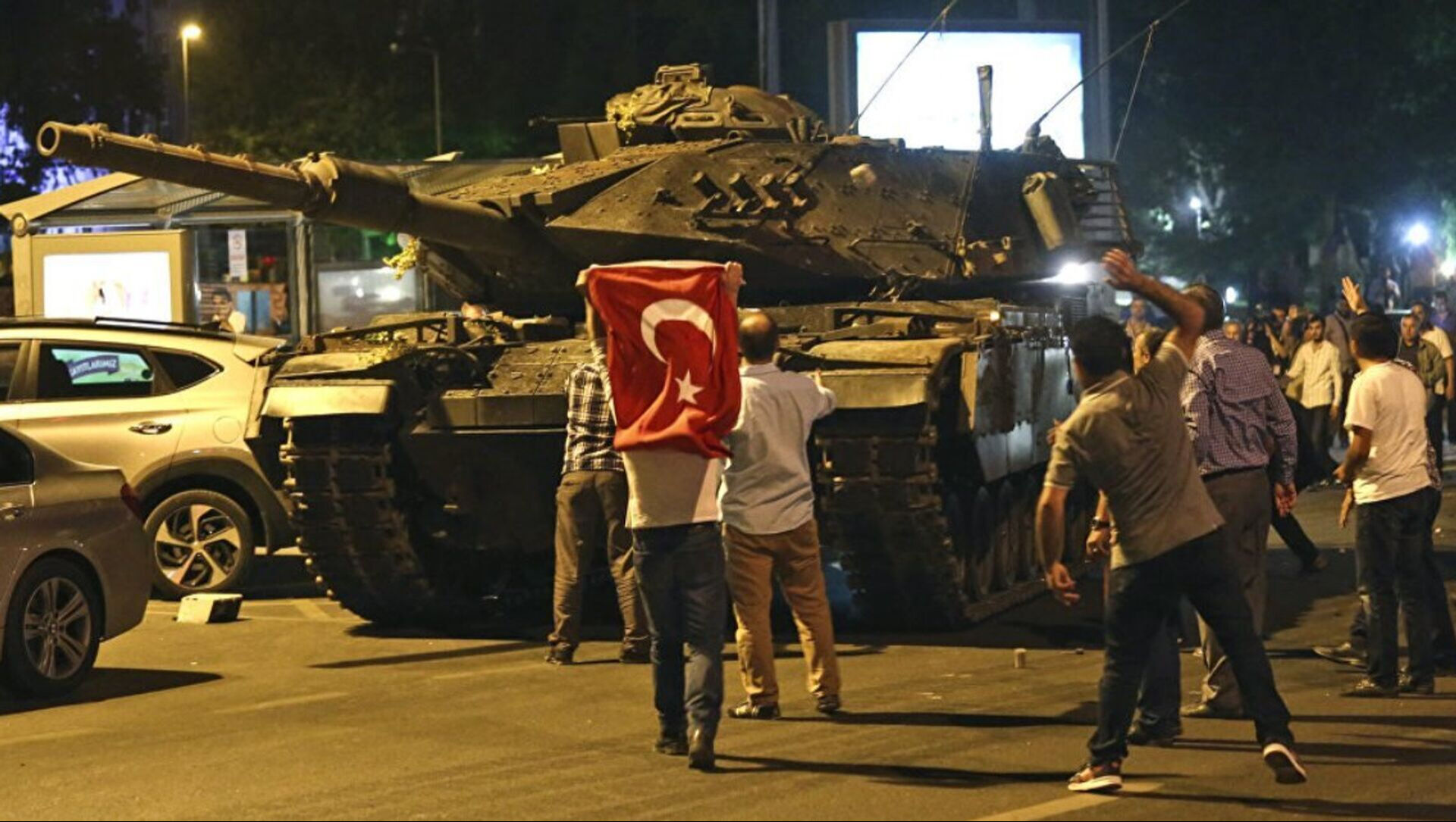 Gezi ve 15 Temmuz’dan farklı taktik deneyecekler! Çok yönlü kaos planı devrede! Gezi ve 15 Temmuz’dan farklı taktik deneyecekler! Çok yönlü kaos planı devrede! - 2. Resim