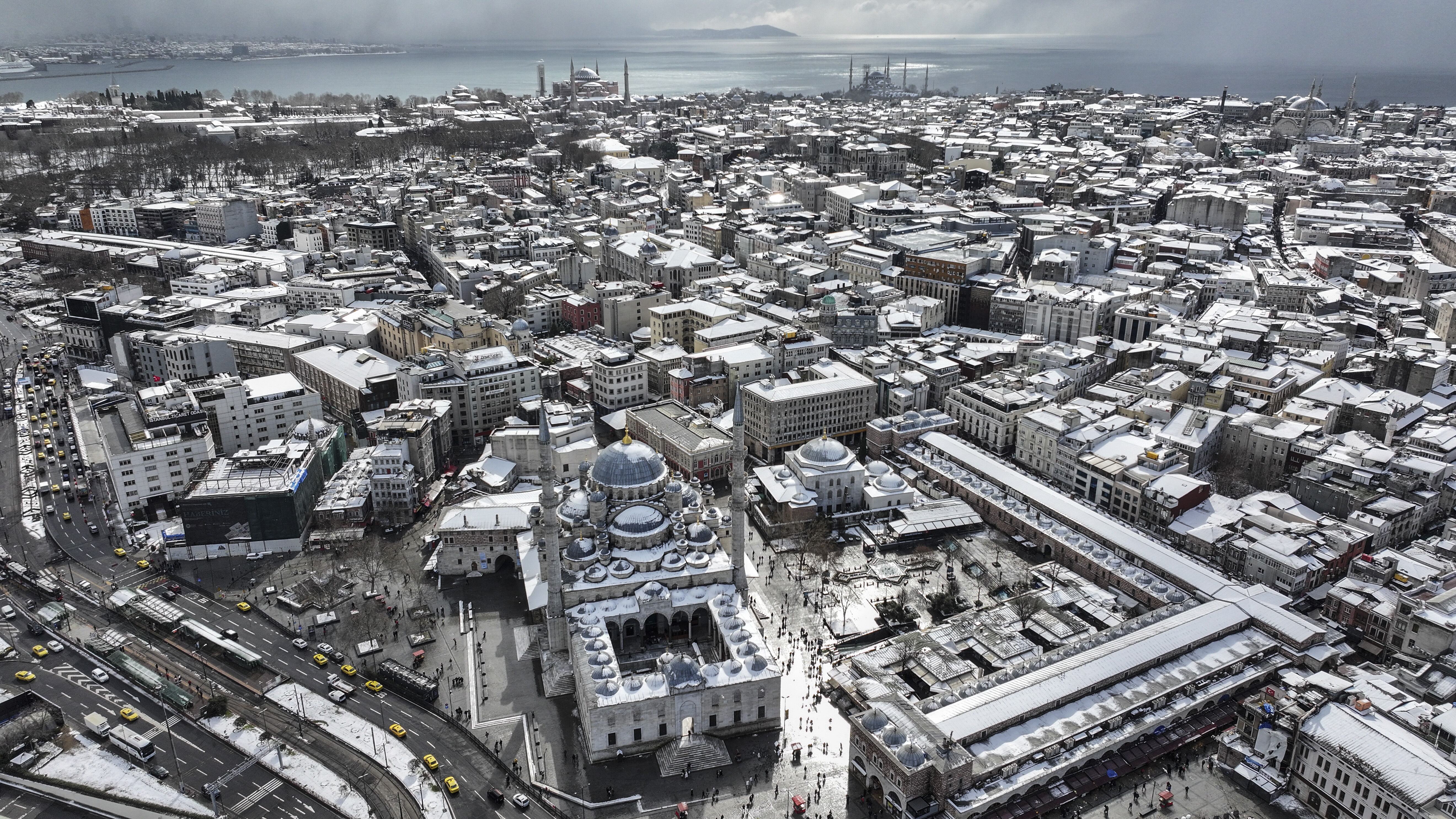 İstanbul'a ne kadar kar yağdı? AKOM ölçümleri paylaştı İstanbul'a ne kadar kar yağdı! AKOM ölçümleri paylaştı - 1. Resim
