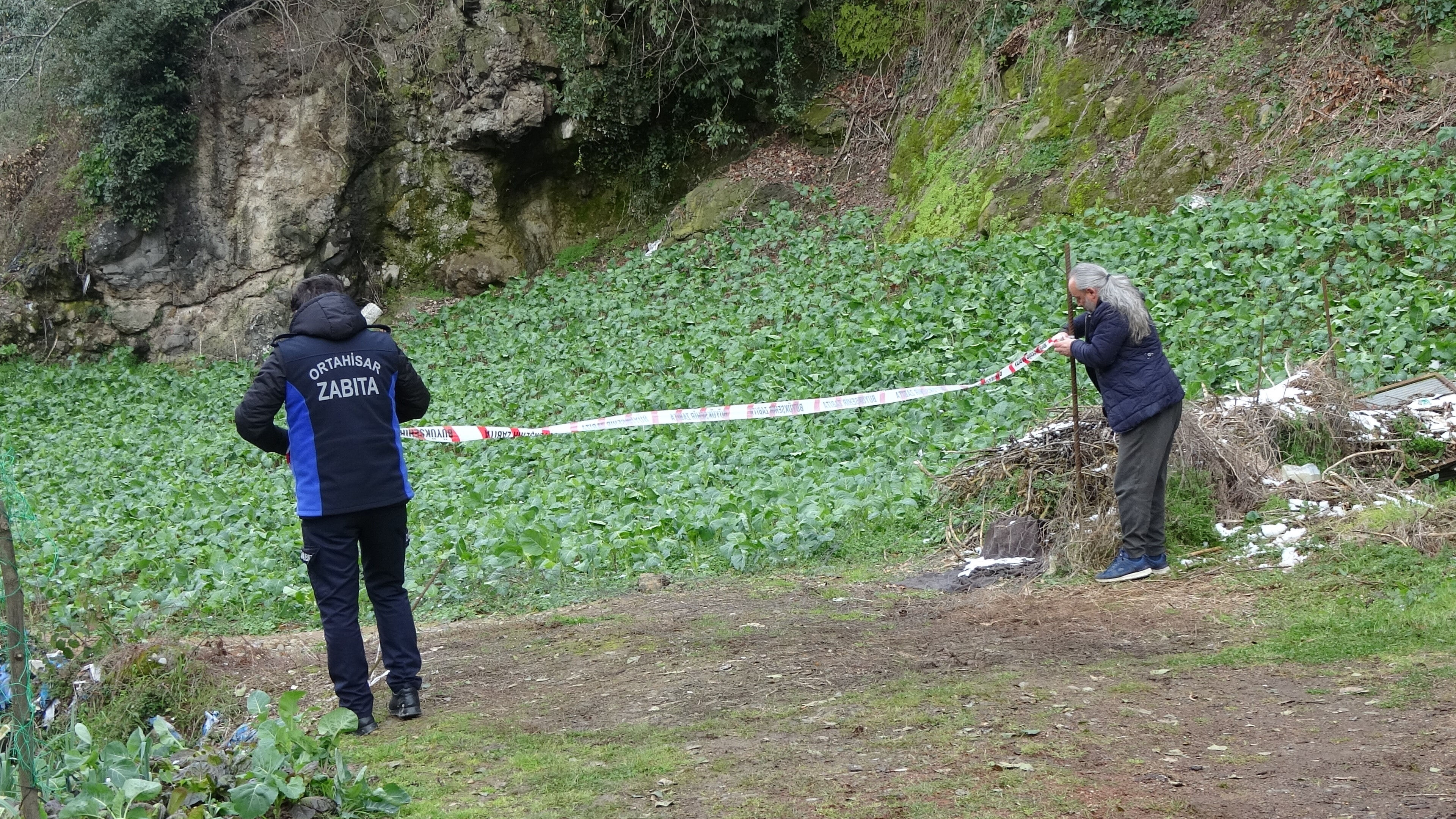 Karadeniz'de 50 ili ilgilendiren heyelan! Ordu, Trabzon ve Kastamonu'da toprak kayması, 4 bina tahliye edildi Karadeniz'de 50 ili ilgilendiren heyelan! Ordu ve Trabzon'da toprak kayması, bir bina tahliye edildi - 5. Resim