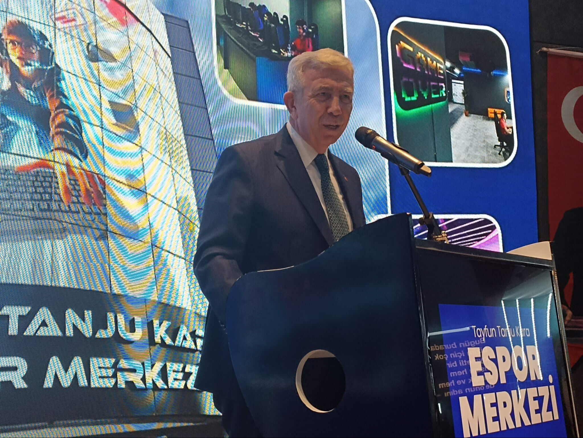 Mansur Yavaş'tan dikkat çeken adaylık açıklaması: Toplum ne isterse... Mansur Yavaş'tan dikkat çeken adaylık açıklaması: Toplum ne isterse... - 1. Resim