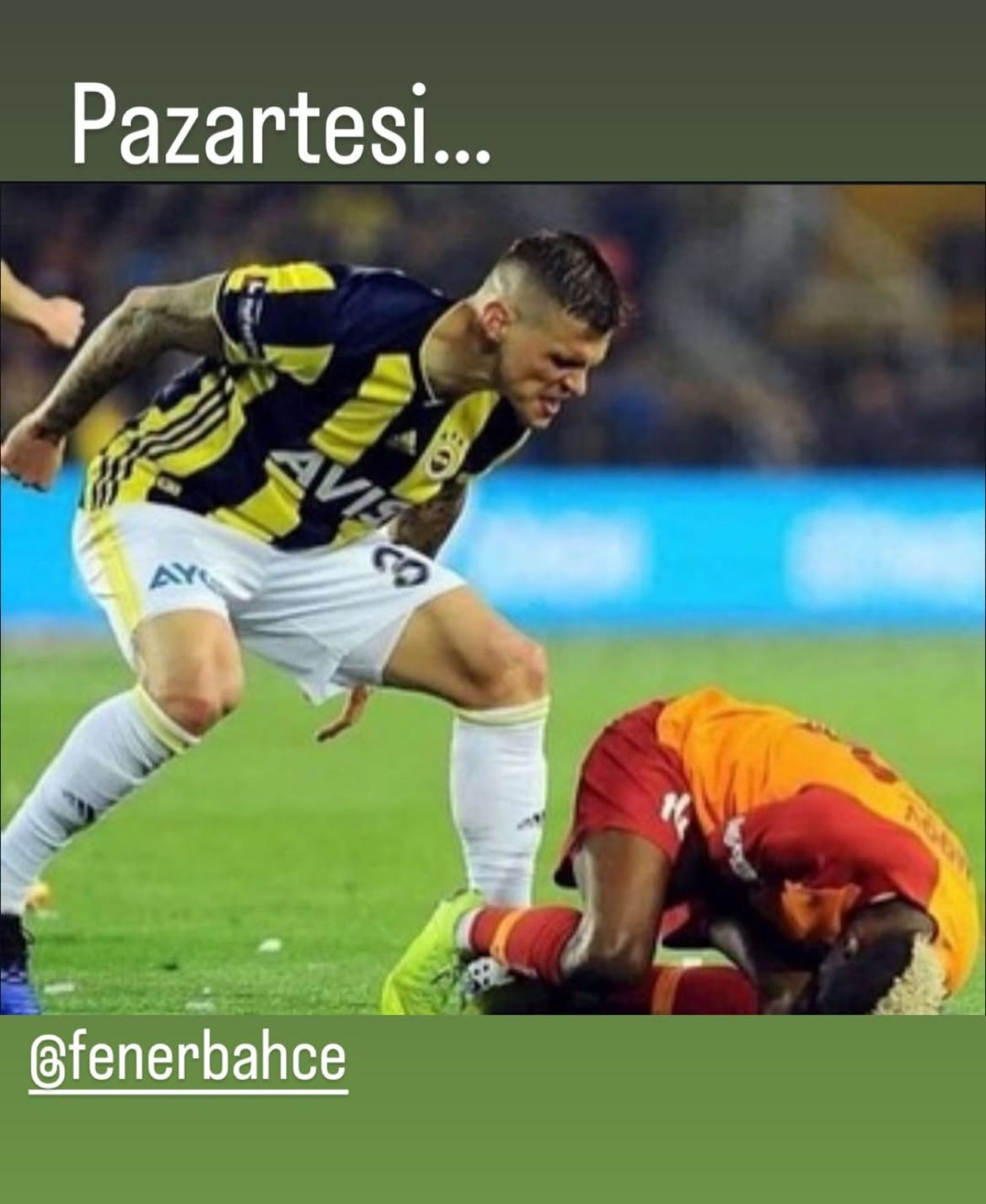 Martin Skrtel'den derbiye günler kala olay paylaşım - 1. Resim