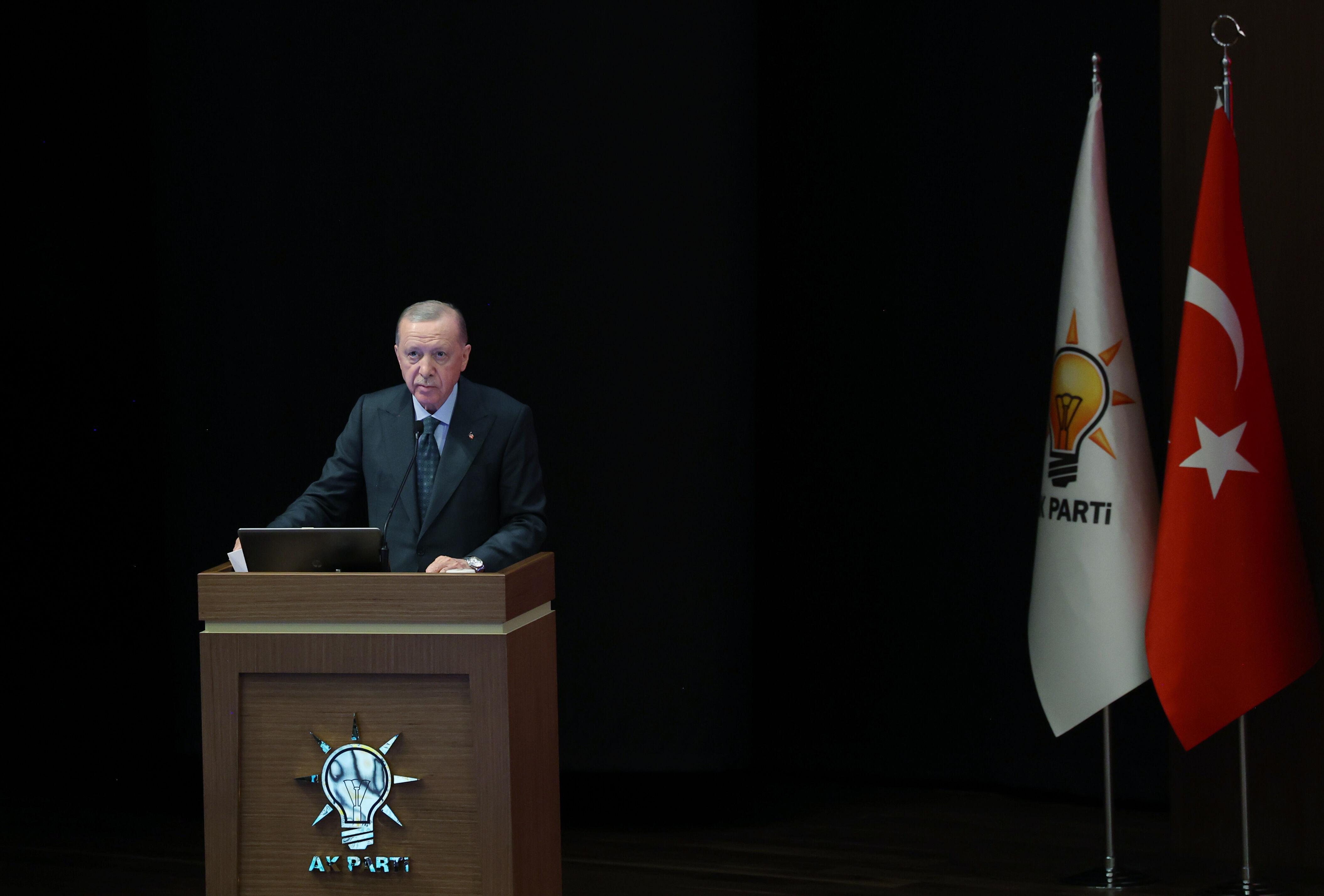 Erdoğan'ın kurmayları belli oldu! İşte AK Parti MYK üyeleri AK Parti MKYK 39 yeni isimle ilk kez toplandı - 3. Resim