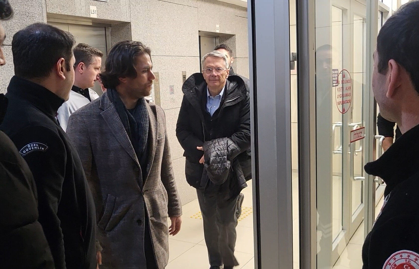 Cumhurbaşkanı Erdoğan'dan TÜSİAD'a rest: Eski kötü alışkanlıklar devam ederse ona göre muamele ederiz Cumhurbaşkanı Erdoğan'dan TÜSİAD'a rest: Bu devlet rüyalarınızı kâbusa dönüştürür - 3. Resim