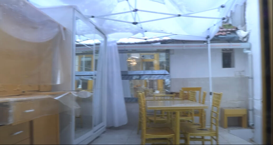 Kobra Murat evi ilk kez görüntülendi!  Şaşaalı lüks evde yok yok... Tuvaleti görenler şaştı kaldı Kobra Murat evinin kapılarını açtı!  Şaşaalı lüks evde yok yok! Tuvaleti görenler şaştı kaldı - 5. Resim