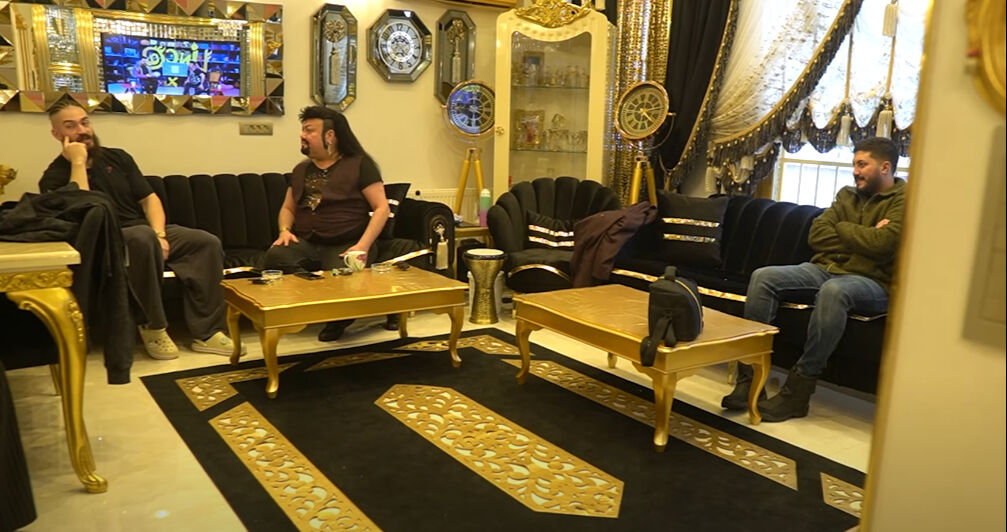 Kobra Murat evi ilk kez görüntülendi!  Şaşaalı lüks evde yok yok... Tuvaleti görenler şaştı kaldı Kobra Murat evinin kapılarını açtı!  Şaşaalı lüks evde yok yok! Tuvaleti görenler şaştı kaldı - 9. Resim