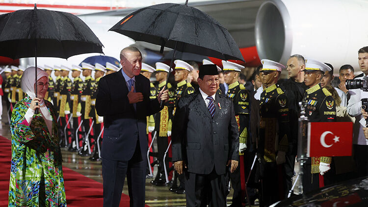 TB3’ün ilk ihracatı Endonezya’ya! Erdoğan’ın Asya-Pasifik turuna Türk savunması damga vurdu - 1. Resim