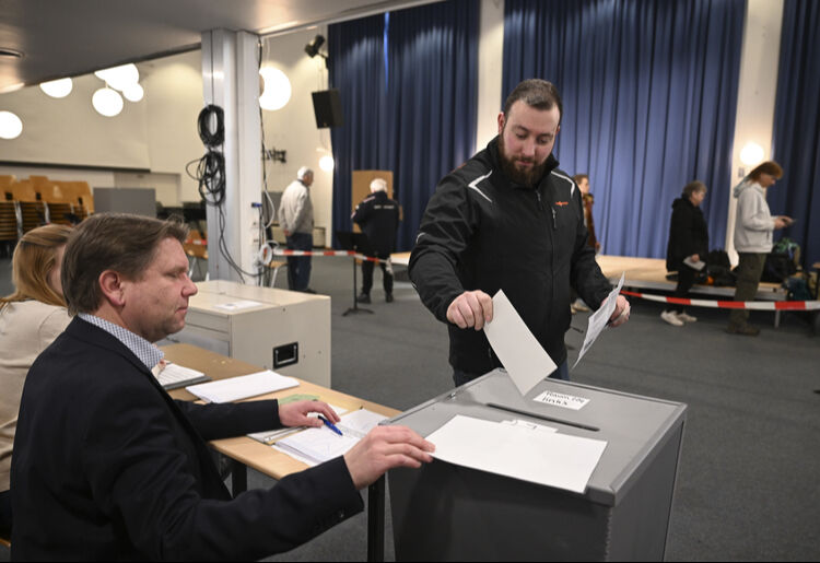 Almanya seçimleri kim kazandı? Almanya seçim sonuçları 2025 merak ediliyor Almanya seçimleri kim kazandı? Almanya seçim sonuçları 2025 merak ediliyor - 3. Resim