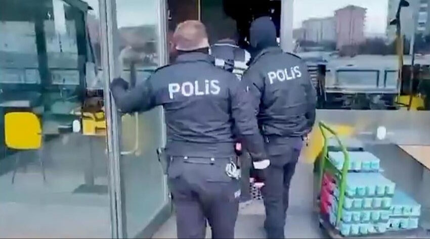 FETÖ'nün Maydonoz'una bir kesik daha! Manisa'da 5 kişi tutuklandı Maydonoz Döner operasyonuyla ilgili bomba detay! Her şey o ismin CİMER  şikayetiyle başlamış | Türkiye Gazetesi