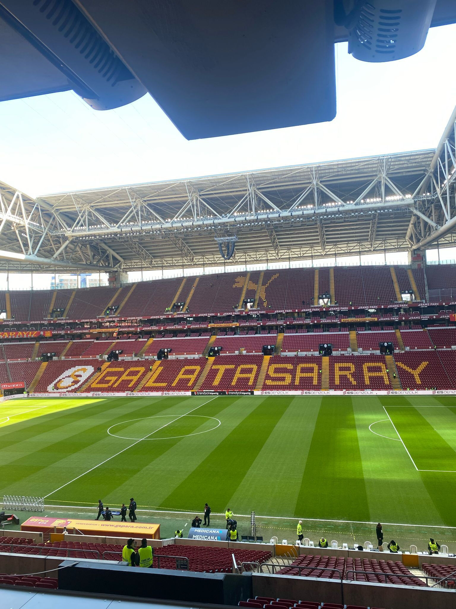 Galatasaray-Fenerbahçe derbisi öncesi RAMS Park'ta son durum! Galatasaray-Fenerbahçe derbisi öncesi Rams Park'ta son durum! - 1. Resim