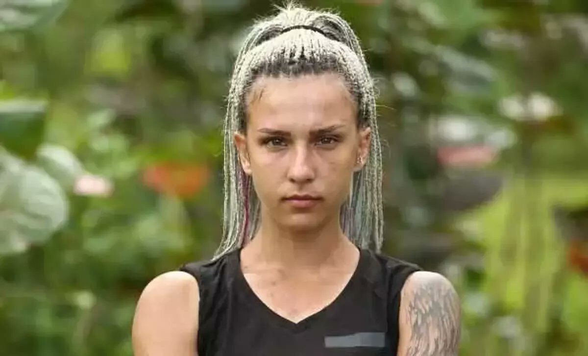 Survivor Elif kimdir, kaç yaşında, nereli? Yedi yıl sonra Elif Şadoğlu Survivor 2025'e yedeklerden katıldı - 3. Resim