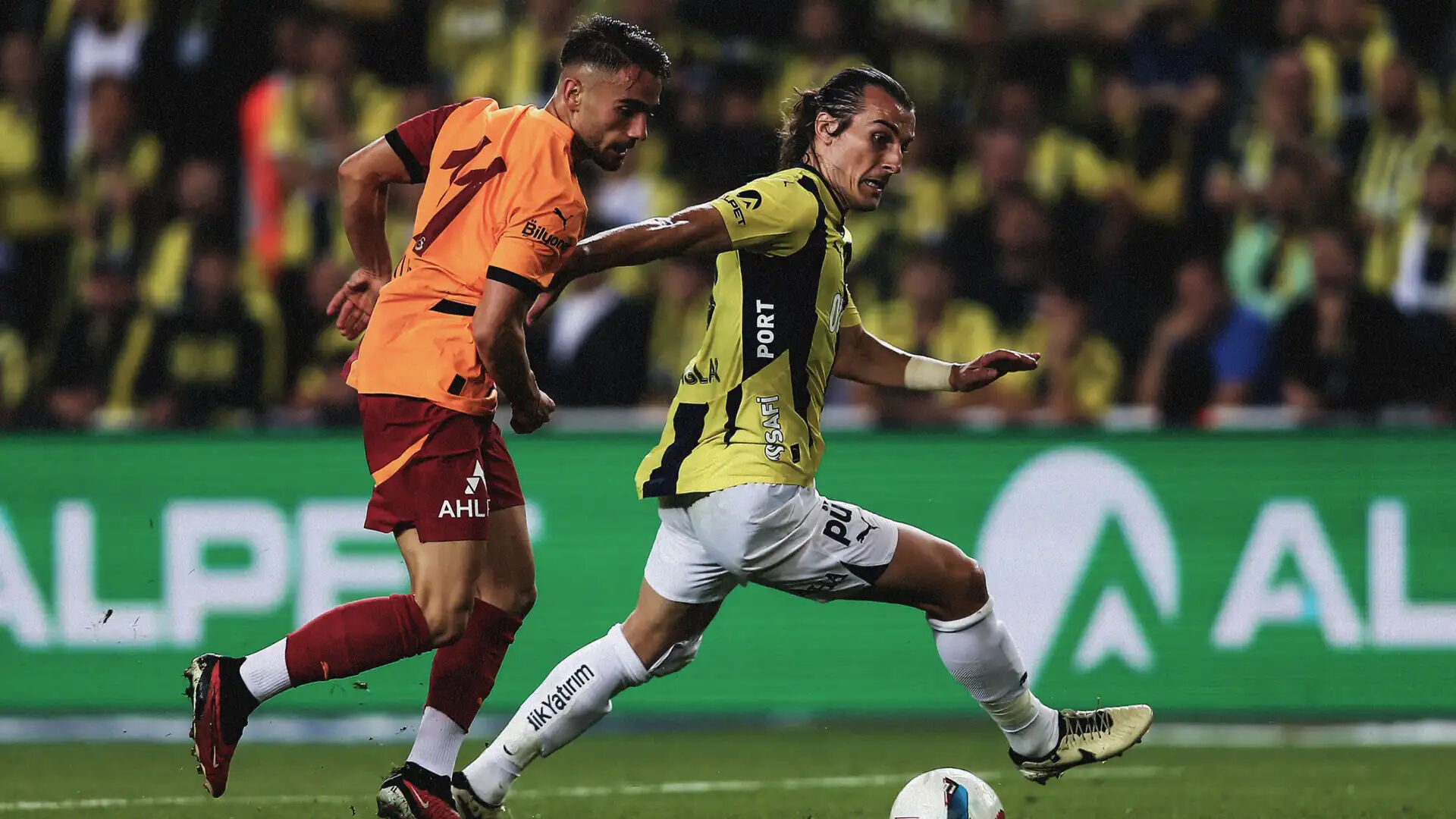 Tarihin en pahalı kadroları! 520 milyon euroluk dev derbi - 1. Resim