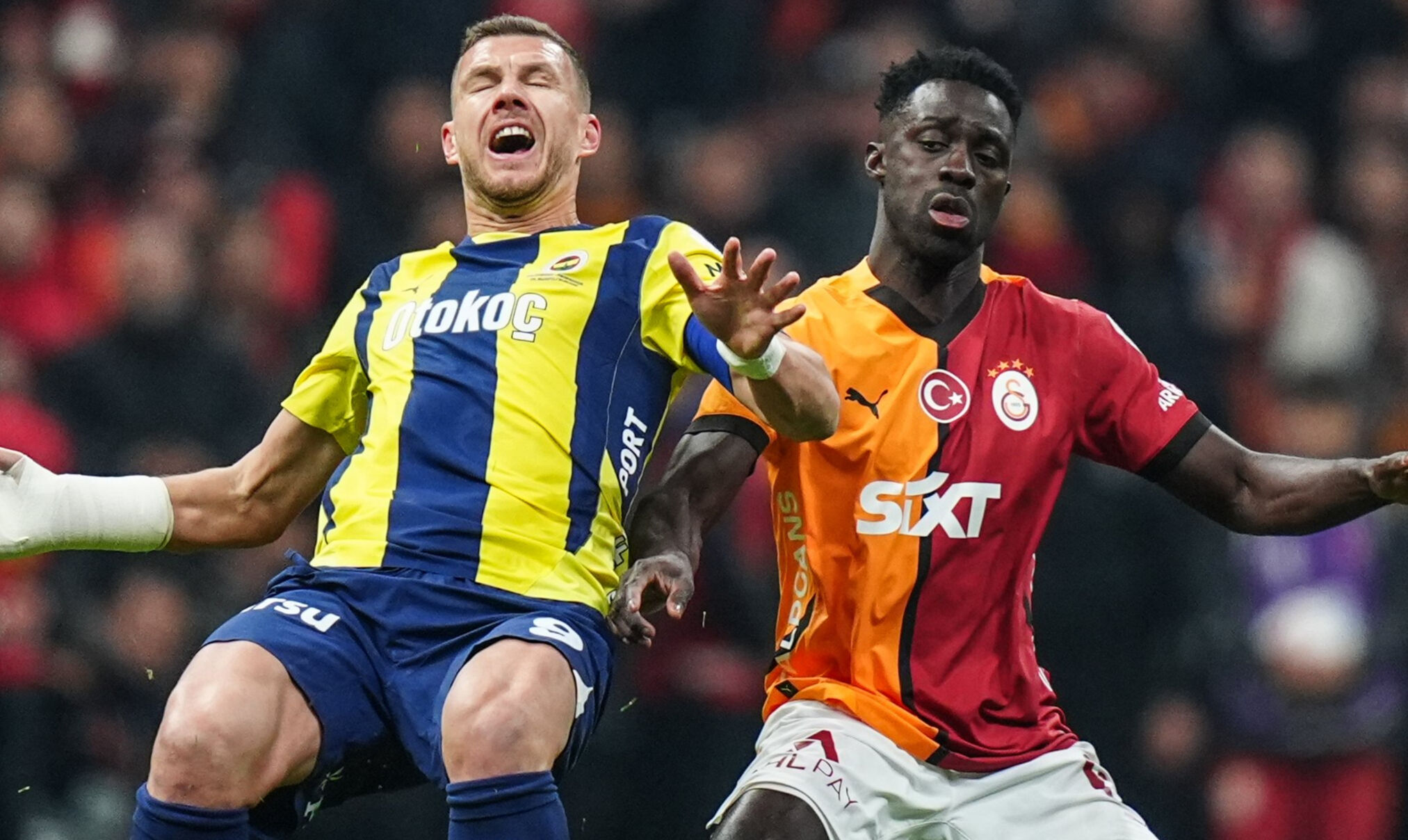 Zirvede puan farkı değişmedi! Derbinin ardından oyunculardan flaş açıklama Zirvede puan farkı değişmedi! Derbinin ardından oyunculardan flaş açıklama - 3. Resim