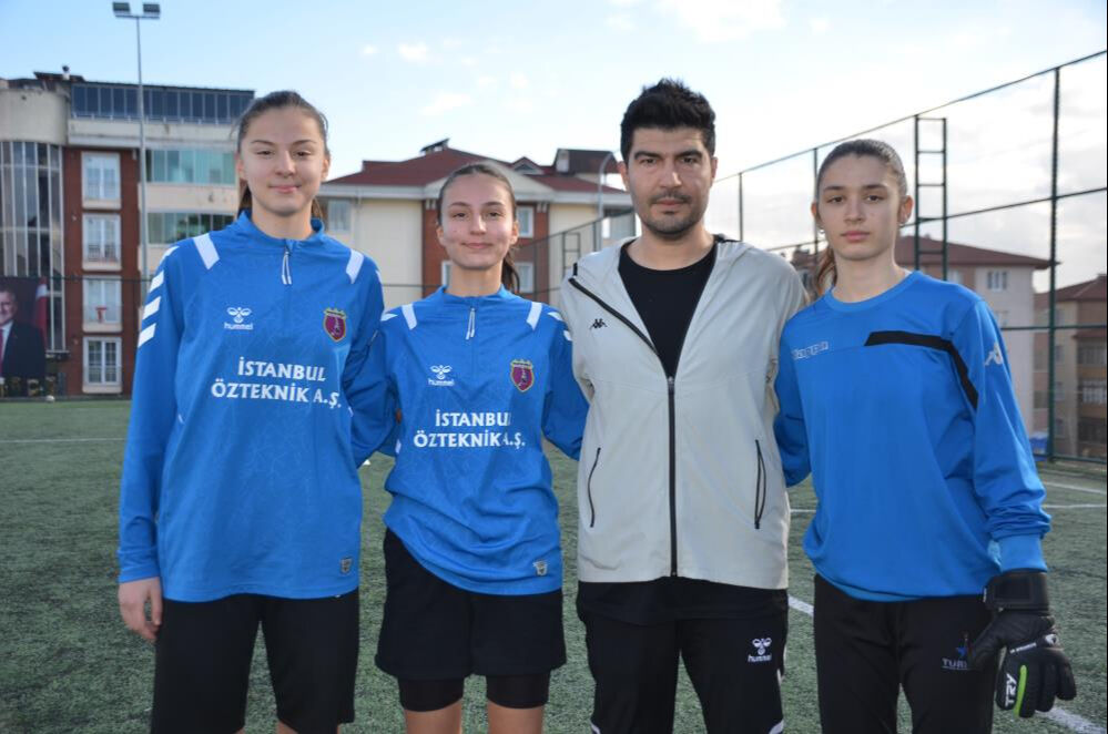 3 oyuncuları birden Galatasaray'a transfer oldu! 3 oyuncuları birden Galatasaray'a transfer oldu! - 2. Resim