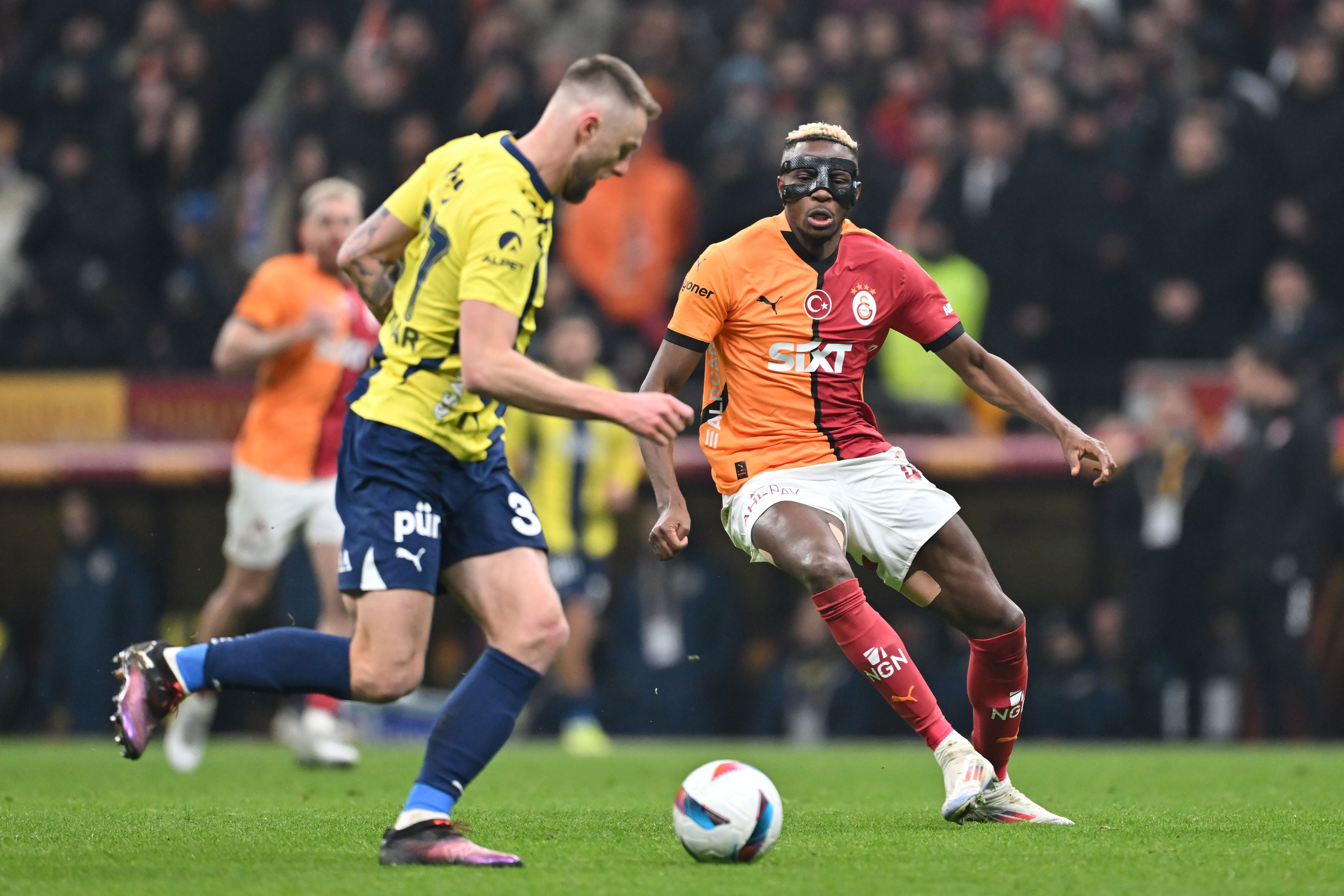 Galatasaray'a müjdeli haber! Osimhen'in sağlık durumu belli oldu Galatasaray'a müjdeli haber! Osimhen'in sağlık durumu belli oldu - 2. Resim