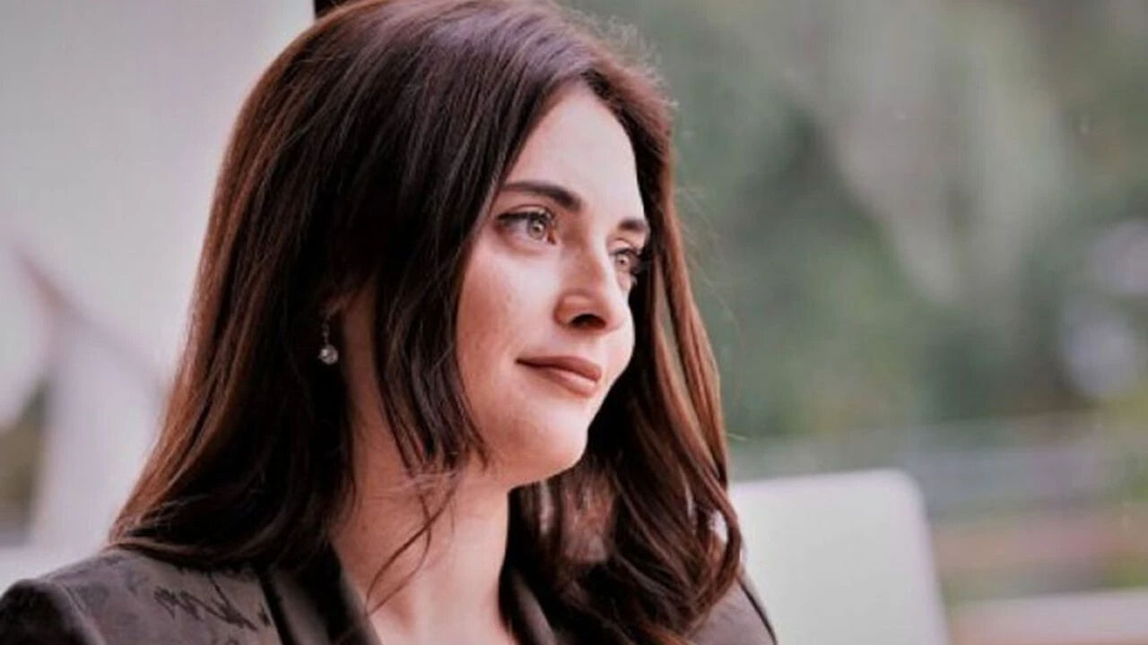 Kral Kaybederse dizisi Handan kimdir? Aslıhan Gürbüz evli mi? Kral Kaybederse dizisi Handan kimdir? Aslıhan Gürbüz evli mi? - 3. Resim