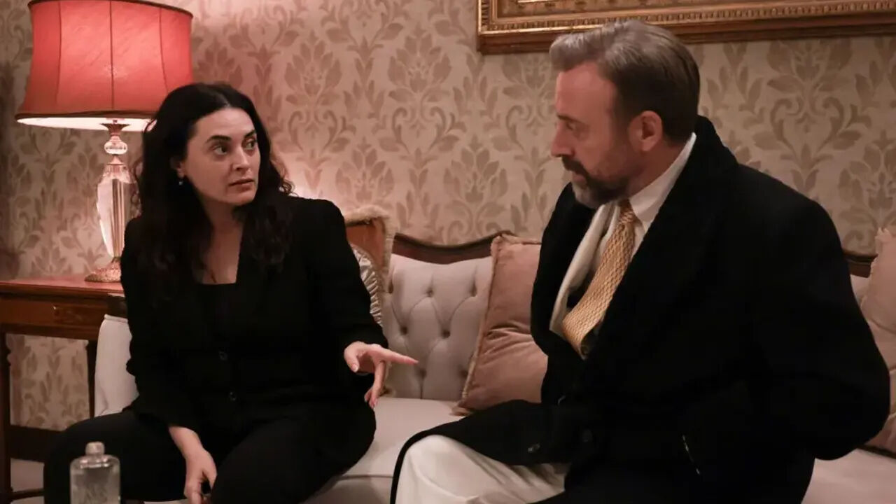 Kral Kaybederse dizisi Handan kimdir? Aslıhan Gürbüz evli mi? Kral Kaybederse dizisi Handan kimdir? Aslıhan Gürbüz evli mi? - 1. Resim