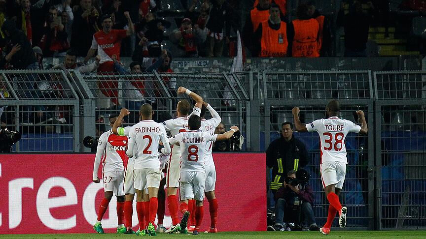 On yılda para saçtılar! İşte transferlere en çok para harcayan futbol takımları - 7. Resim