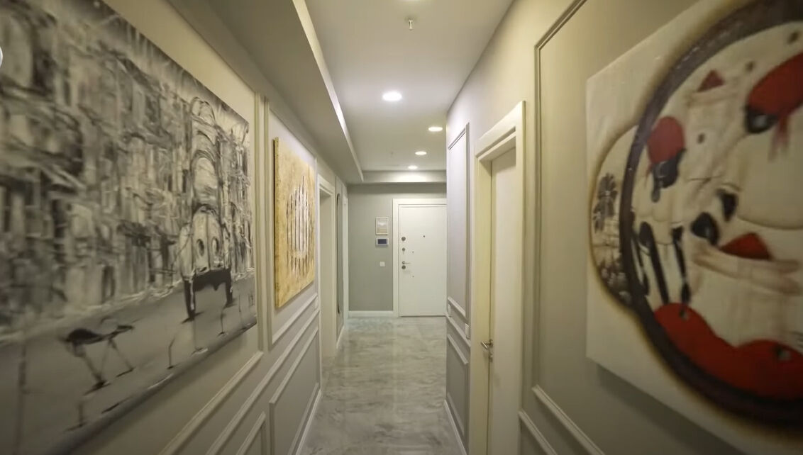 Survivor’ın yıldız ismi Merve Aydın evinin kapılarını açtı! Mütevazi evi çok konuşuldu - 1. Resim