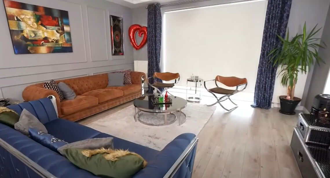 Survivor’ın yıldız ismi Merve Aydın evinin kapılarını açtı! Mütevazi evi çok konuşuldu - 2. Resim