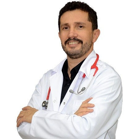 Esenyurt'ta korkunç olay! Eşiyle tartıştığı için otomobilinden inen doktora araba çarptı - 1. Resim