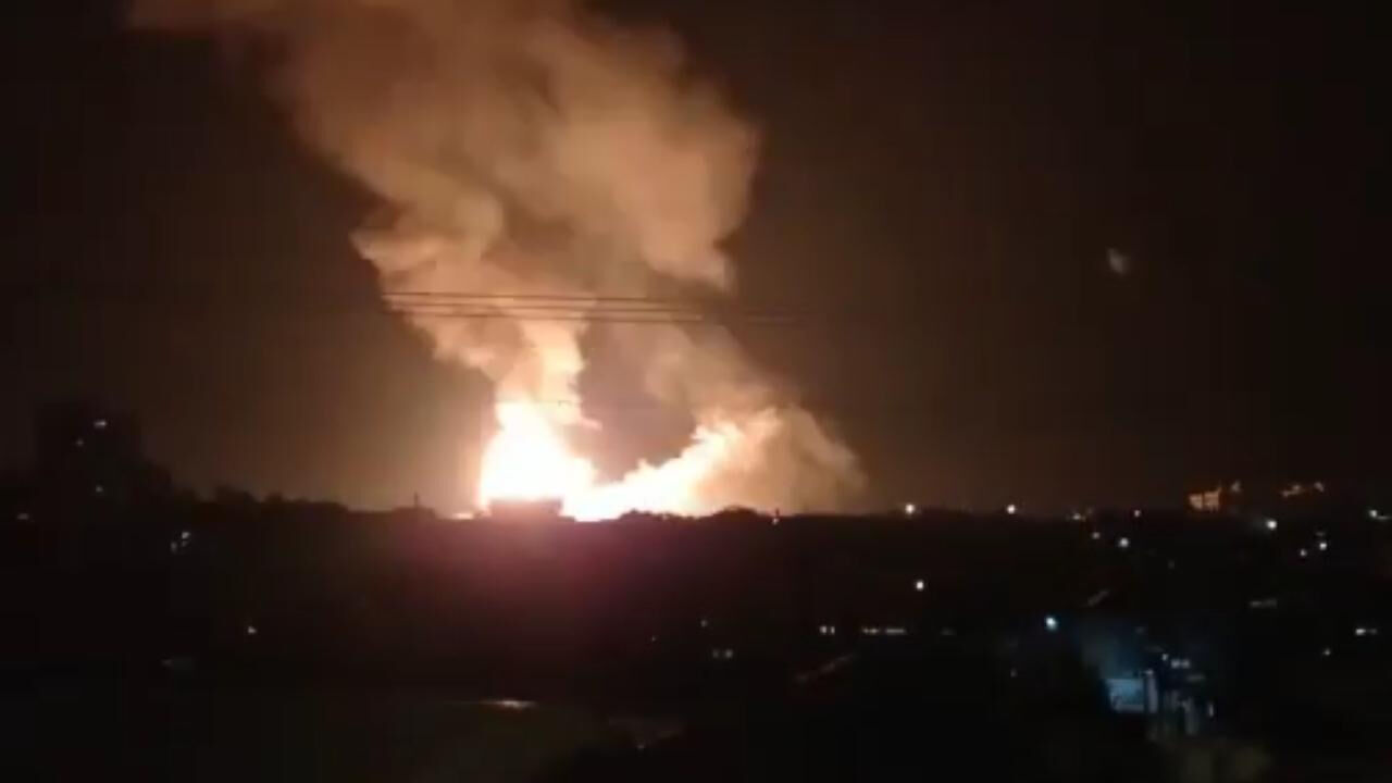 İsrail savaş uçakları Suriye'yi vurdu! - 1. Resim