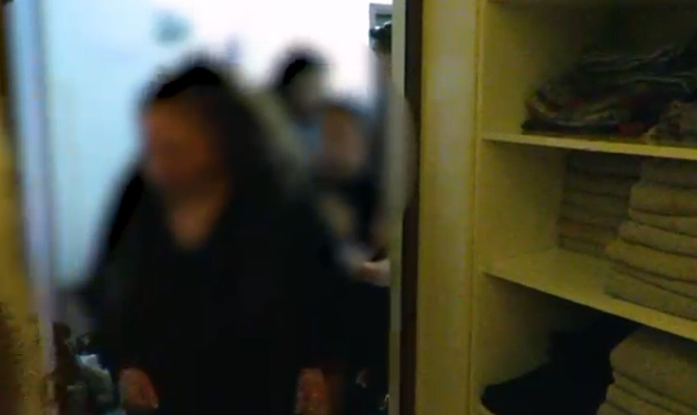 29 kadın 2 ay sonunda kurtarıldı: Gizli geçitler, VIP odalar...yok yok! - 1. Resim