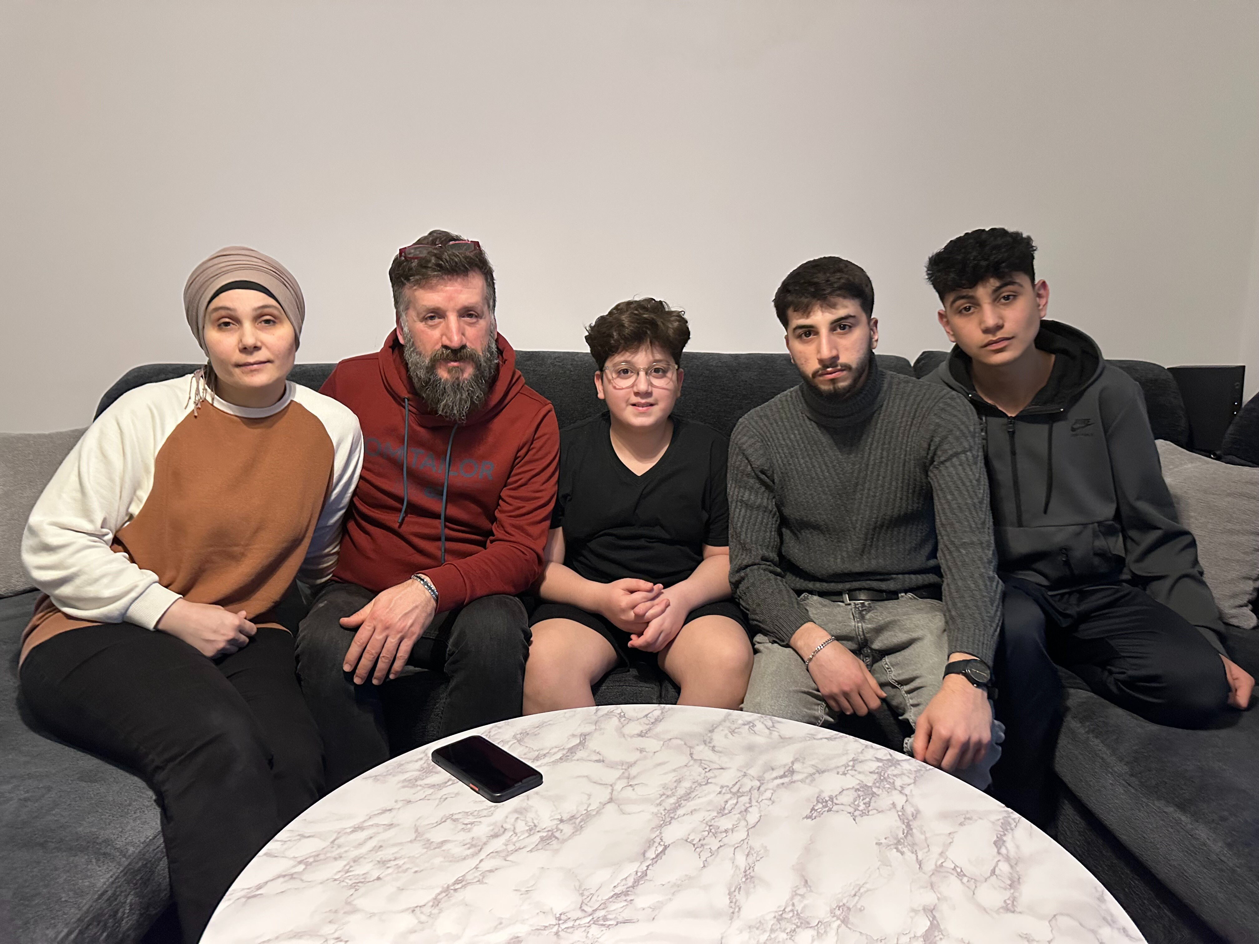 Almanya depremzedeleri kovuyor! Hataylı aile sabah baskınıyla sınır dışı edilmek istendi - 1. Resim